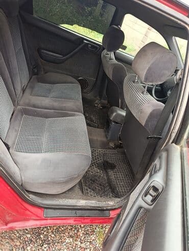 купить опель вектра б: Toyota : 1994 г., Седан — 1