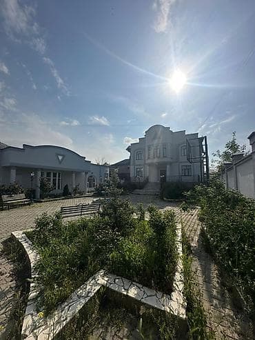 Недвижимость: 367 м², 13 комнат, Бронированные двери, Балкон застеклен, Евроремонт — 3