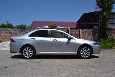 авто наклейка: Honda Accord: 2004 г., Седан — 3