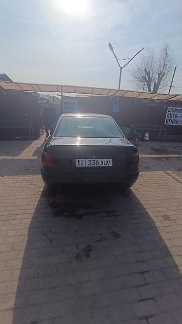 салон гольф 4: Audi A4: 1996 г., 2.6 л, Автомат, Бензин, Седан — 5
