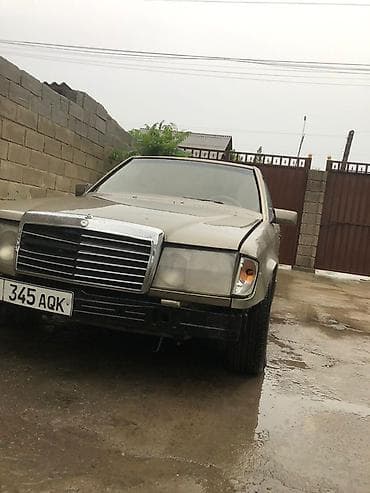 Транспорт: Mercedes-Benz W124: 1991 г., 2 л, Механика, Бензин, Седан — 4