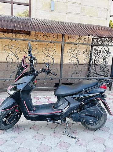 Скутеры: Макси-скутер Yamaha, 160 куб. см, Бензин, Б/у — 3