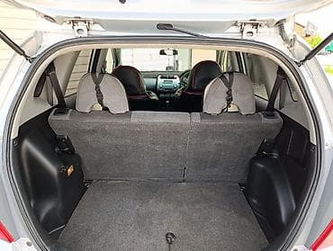 Продажа авто: Honda Fit: 2003 г., 1.3 л, Вариатор, Бензин, Хэтчбэк — 4