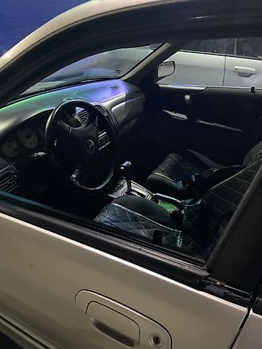 продаю mazda 323: Mazda 323: 2003 г., 1.6 л, Автомат, Газ, Седан — 3