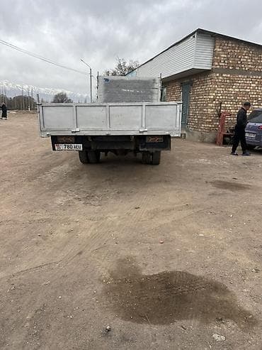 мес 210: Легкий грузовик, Mercedes-Benz — 6