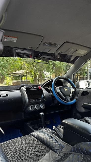 полики хонда фит: Honda Fit: 2005 г., 1.5 л, Вариатор, Бензин, Хэтчбэк — 9