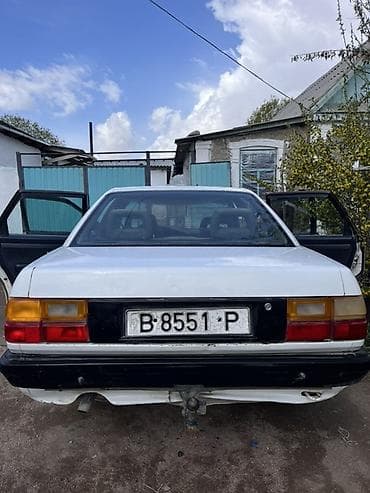 Audi: Audi 100: 1988 г., Ручные, Бензин, Седан — 5