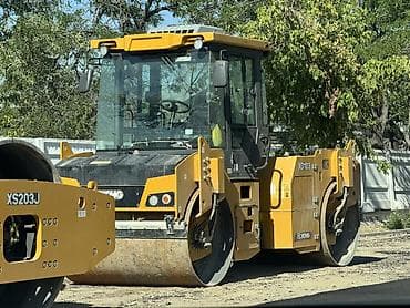 Аренда Двухвальцовый дорожный каток XCMG XD103 - Тип: самоходный — 2