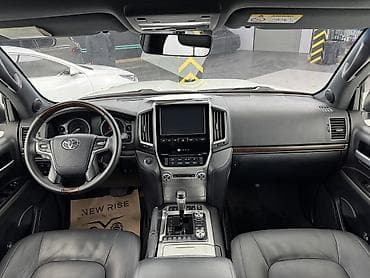 вмw e34: Toyota Land Cruiser: 2017 г., 4.6 л, Автомат, Бензин, Внедорожник — 7