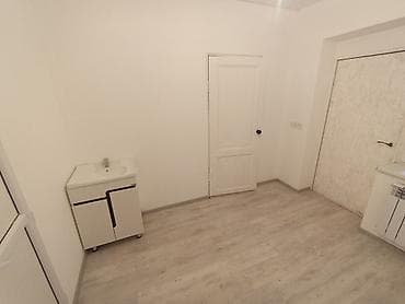 osh flat: 30 м², Без мебели — 3