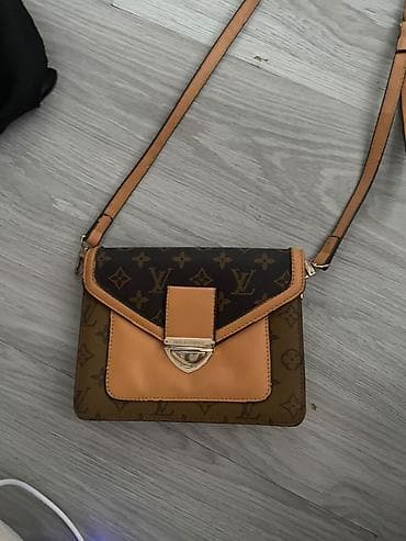 louis vuitton клатч: Классическая сумка, Louis Vuitton, Материал: Комбинированный материал, Регулируемый ремень, Женские, Б/у — 1