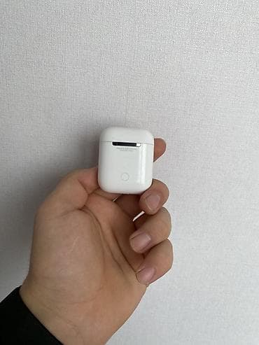 coros pace: AirPods 2.1 Оригинал (Б/У) Без комплекта Заряд держит хорошо Правая — 5