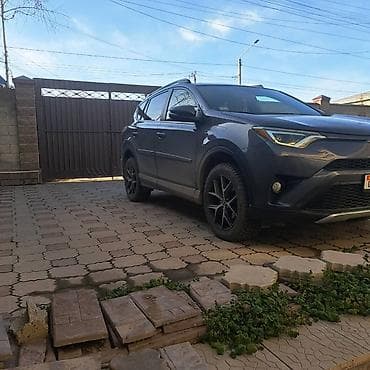 Toyota RAV4: 2017 г., 2.5 л, Бензин, Кроссовер