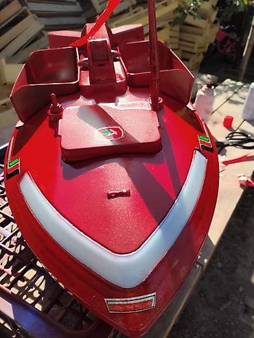 Кораблик для Рыбалки