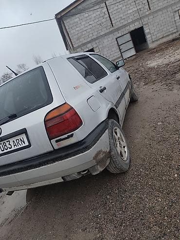 Volkswagen Golf: 1995 г., 1.6 л, Ручные, Хэтчбэк