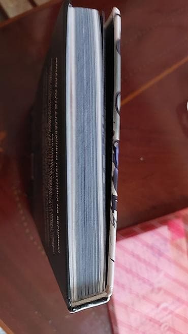 talon 1: Манхва "Поднятие уровня в одиночку" 1-ый том,внутри подарок,постер и — 2