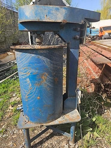 Мешалка для жидких смесей