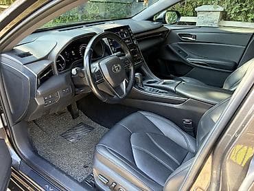 фит подушка: Toyota Avalon: 2018 г., 2.5 л, Гибрид — 9