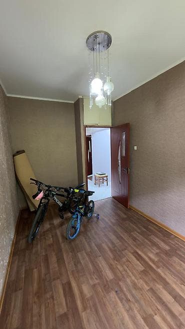 3: 3 комнаты, 62 м², 11 мкр 105 серия, 1 этаж — 10