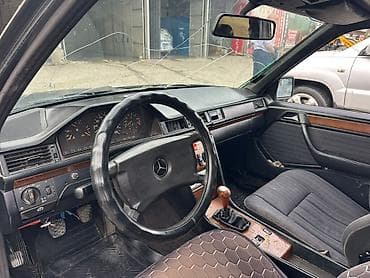 Транспорт: Mercedes-Benz W124: 1994 г., 2 л, Кол менен иштөөчү, Бензин, Седан — 5