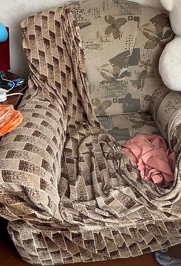 стульчик трансформер: Гарнитур для зала, Шкаф, Кресло, Диван — 4