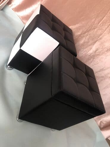 Пуфики кожанные