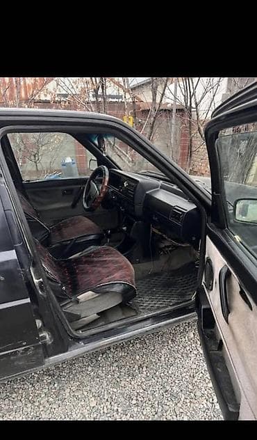 2 4 д: Volkswagen Golf: 1987 г., 1.6 л, Ручные, Бензин, Хэтчбэк — 6
