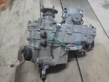 средний кузов двух скат: Toyota 2LT Surf Раздатка, Тойота 2ЛТ Сюрф Раздаточная коробка — 1