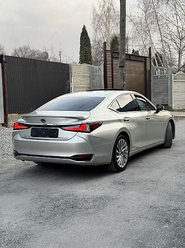 lc 300: Lexus ES: 2019 г., 2.5 л, Вариатор, Гибрид, Седан — 5