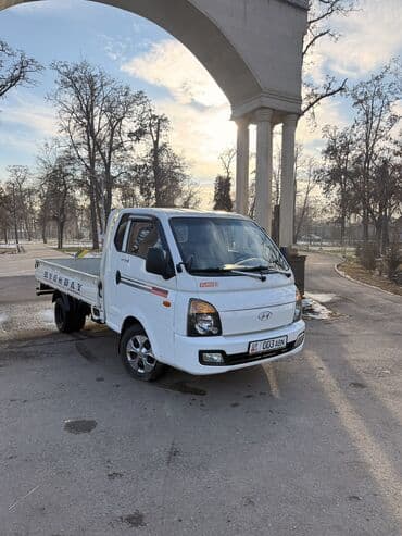 Продажа авто: Hyundai Porter: 2017 г., 2.5 л, Механика, Дизель, Фургон — 1