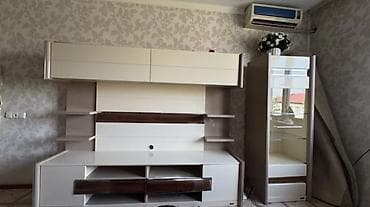 Гарнитур для зала, Б/у, Тумба под ТВ, цвет - Бежевый