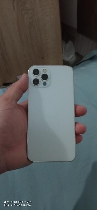 Poco: IPhone 12 Pro, Б/у, 128 ГБ, Серебристый, Зарядное устройство, 75 % — 1