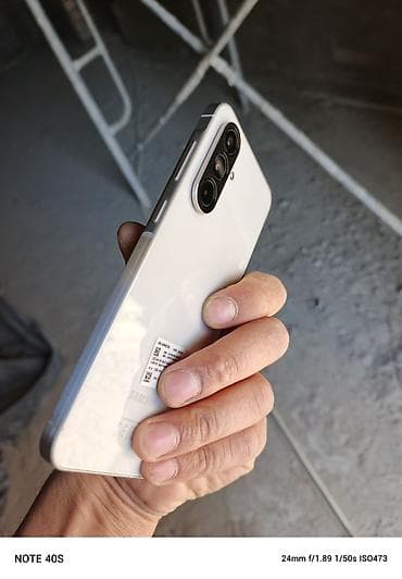 note 21 ultra: Samsung Galaxy A56, Б/у, 256 ГБ, цвет - Белый, 2 SIM — 4
