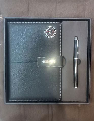 пистолет с пулями: Подарочный набор: ежедневник + ручка “Che Guevara Revolution” - — 2