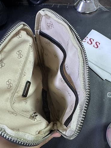 чехол а5: Сумка-планшет Guess - Формат: компактная кросс-боди/планшет для — 3