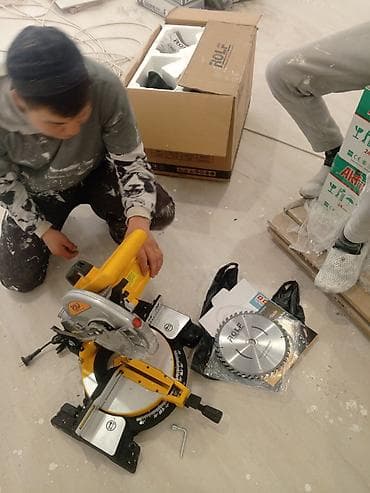 Пилы: Торцовочная пила ROLF (электрическая) 255 покупал за 11000 сом сделал — 2