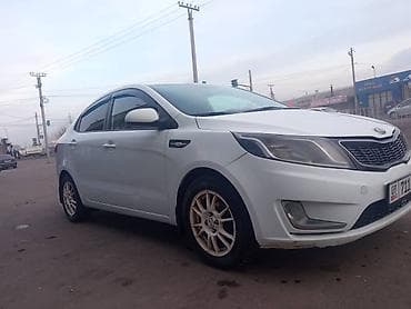 кызыл октябрь: Kia Rio: 2013 г., 1.4 л, Механика, Бензин, Седан — 4