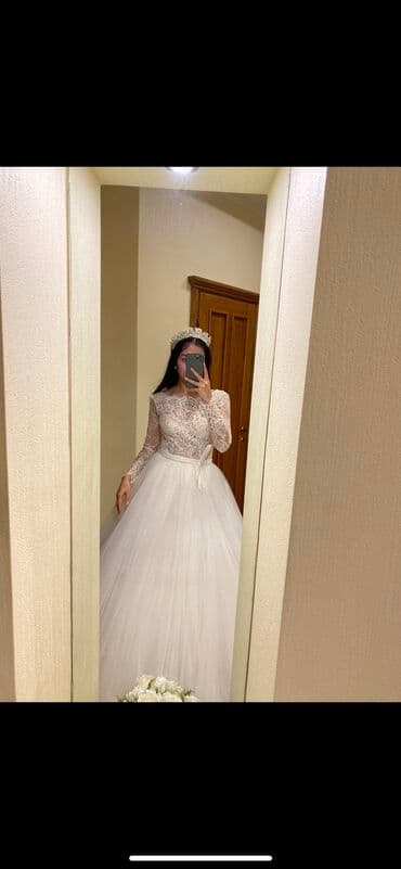 фата на девичник: Свадебное платье, M, V-образный вырез декольте, Винтажный стиль, Прованс стиль, Пышное, Франция, Кружево, Б/у — 1