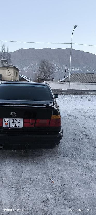 bnk 250: BMW 5 series: 1988 г., 2.5 л, Механика, Бензин, Седан — 2
