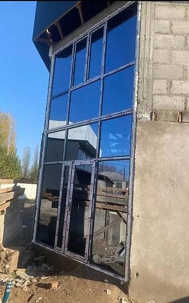 дверь на заказ входная: Алюминиевое окно на заказ, Тип окна: Витражные, Панорамные, Стандартные, Декоративные особенности: Другие особенности, Платная установка, Без рассрочки — 1