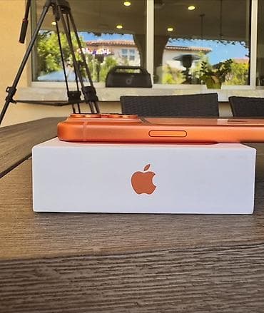 сколько стоит iphone 17: IPhone 17 Pro Max, 256 ГБ, Оранжевый, Коробка, 100 % — 4