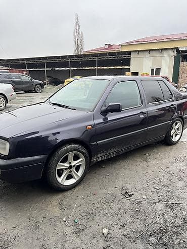 honda stepwgn 2009: Volkswagen Vento: 1993 г., Механика, Седан — 3