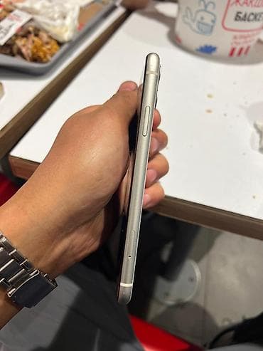 айфон телефон 11: IPhone 11, Белый — 4