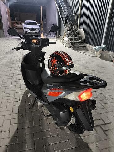 скуттер: Тип скутера Yamaha, 125 куб. см, Бензин, Б/у — 7