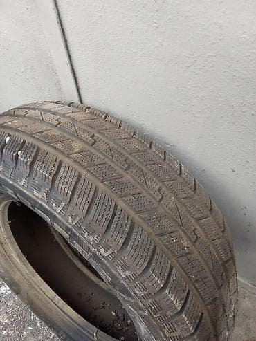 r 21: Зимняя шина 205/70 R15 - Тип: радиальная, бескамерная (RADIAL — 4