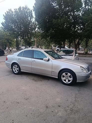 lande rover: Mercedes-Benz E-Class: 2004 г., Седан — 3