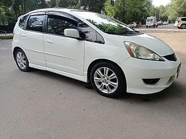 авто в кыргызстане цена: Honda Fit: 2011 г., 1.5 л, Автомат, Бензин — 3