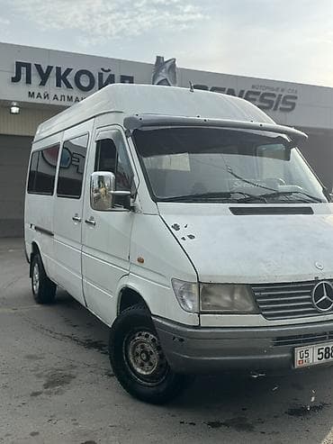 210 cdi: Легкий грузовик, Mercedes-Benz, Стандарт, Б/у — 9