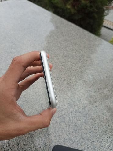 iphone 10 max: IPhone 11, Б/у, 64 ГБ, Белый, Защитное стекло, Чехол, 66 % — 2
