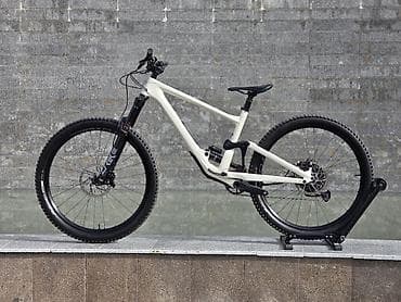 Горный велосипед, Specialized, Рама L (172 - 185 см), Карбон, Б/у — 3